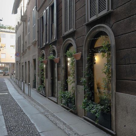 Disciplini Apartment A 5 Min Dal Duomo Milaan Buitenkant foto